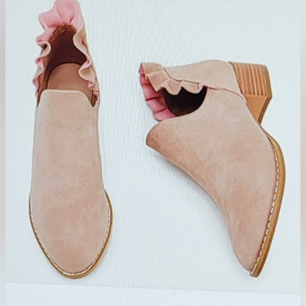 NIB  Ruffle ankle v cut out pointed toe chunky heel dressy western… - Picture 3 of 15
